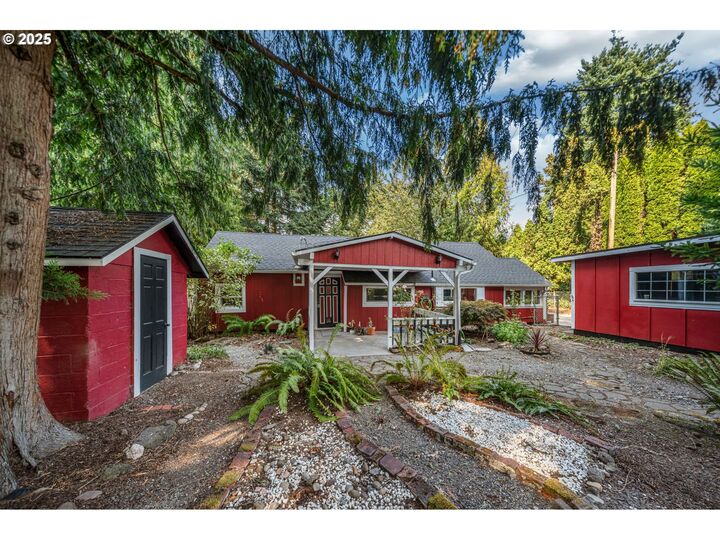 Property Photo: 3900 NE 122nd Ave WA 98682
