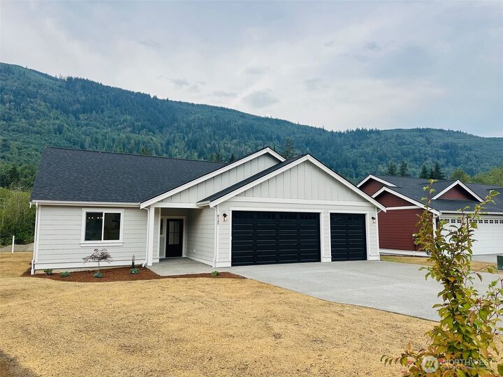 Property Photo: 8147 Peaceful Valley Court WA 98266