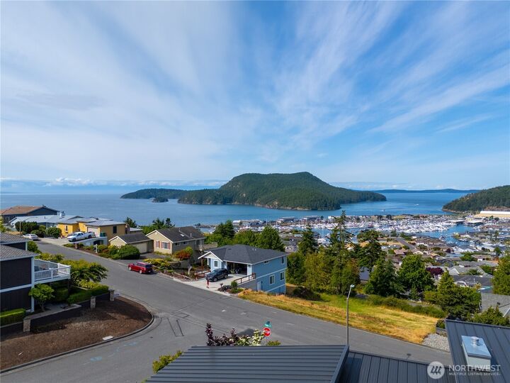 2016  Piper Circle  Anacortes WA 98221 photo