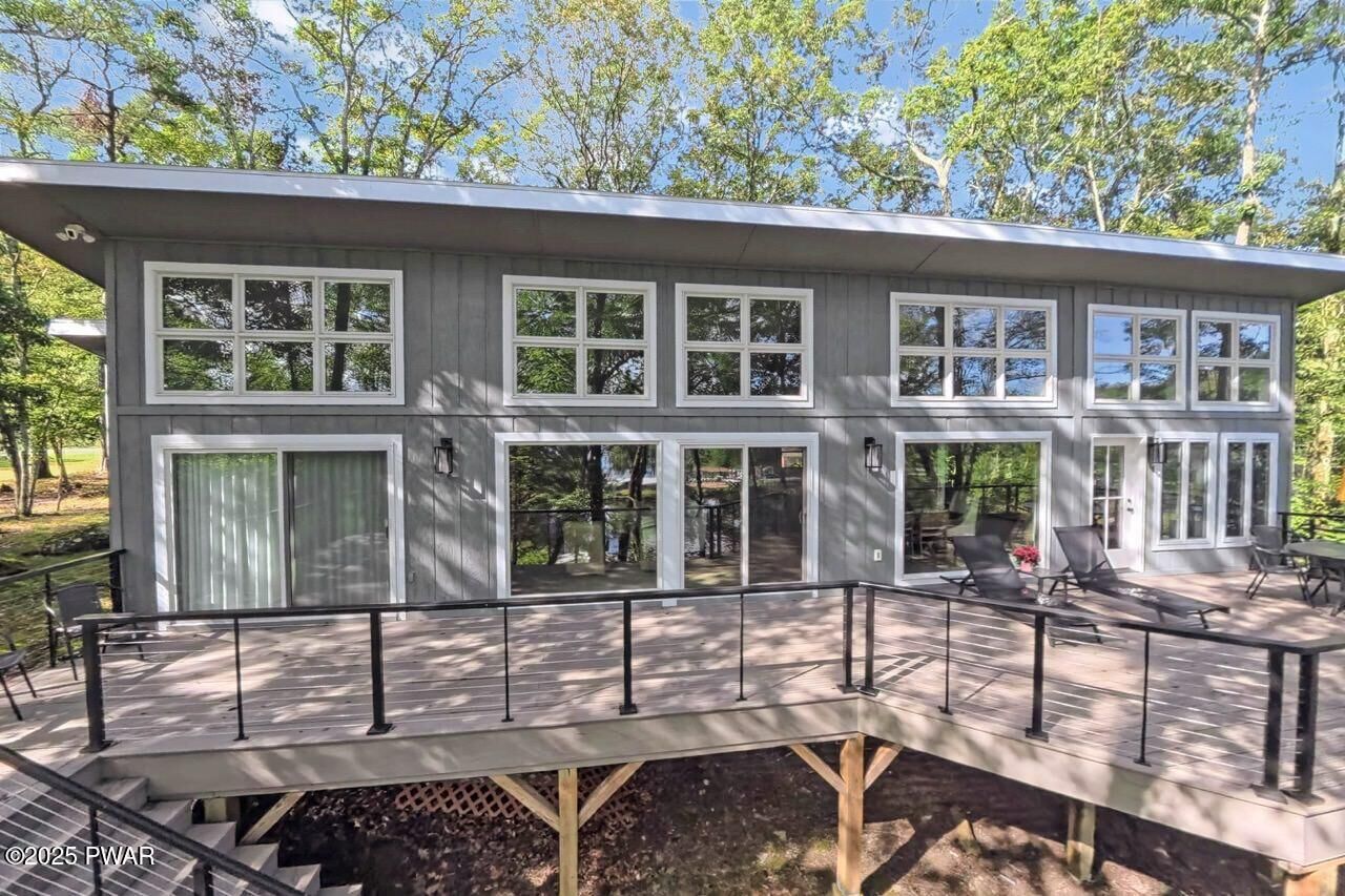Property Photo: 803 Widgeon Court PA 18428