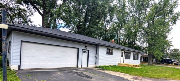 Property Photo: 1786 Oconto Avenue WI 54566