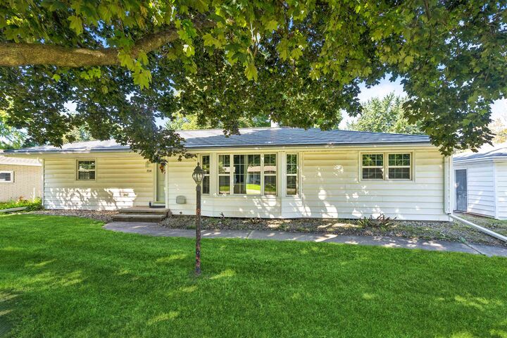 704 Vera Avenue  Neenah WI 54956 photo
