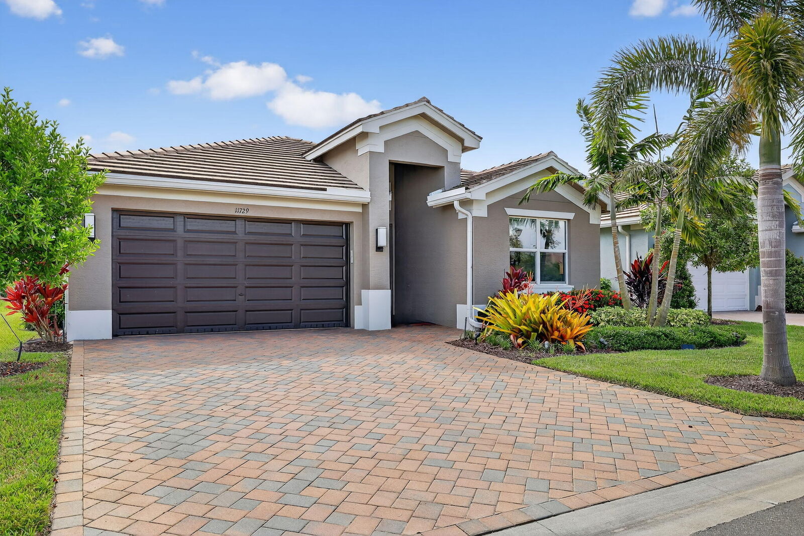 Property Photo: 11729 SW Silver Creek Avenue FL 34987