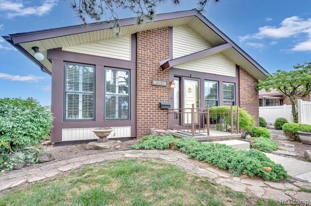Property Photo: 40584 Newport Court MI 48170