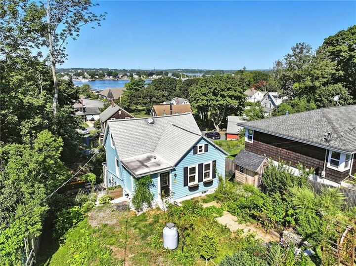 21 Summit Avenue  Tiverton RI 02878 photo