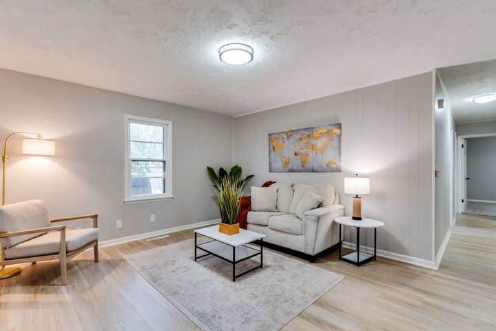 Property Photo: 1233 Money St KS 67010