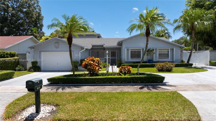 Property Photo:  11680 SW 92nd St  FL 33176 