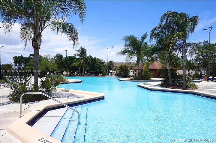 7024 SW 114th Pl A-52  Miami FL 33173 photo