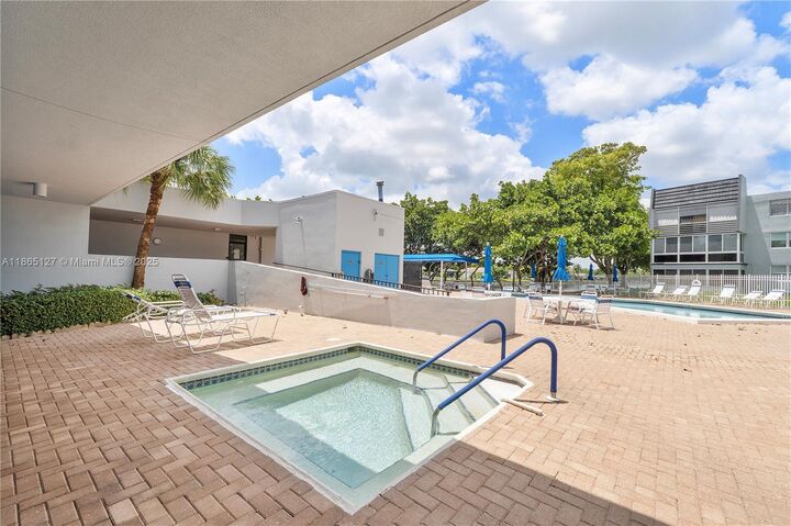 Property Photo: 9091 Lime Bay Blvd 110 FL 33321