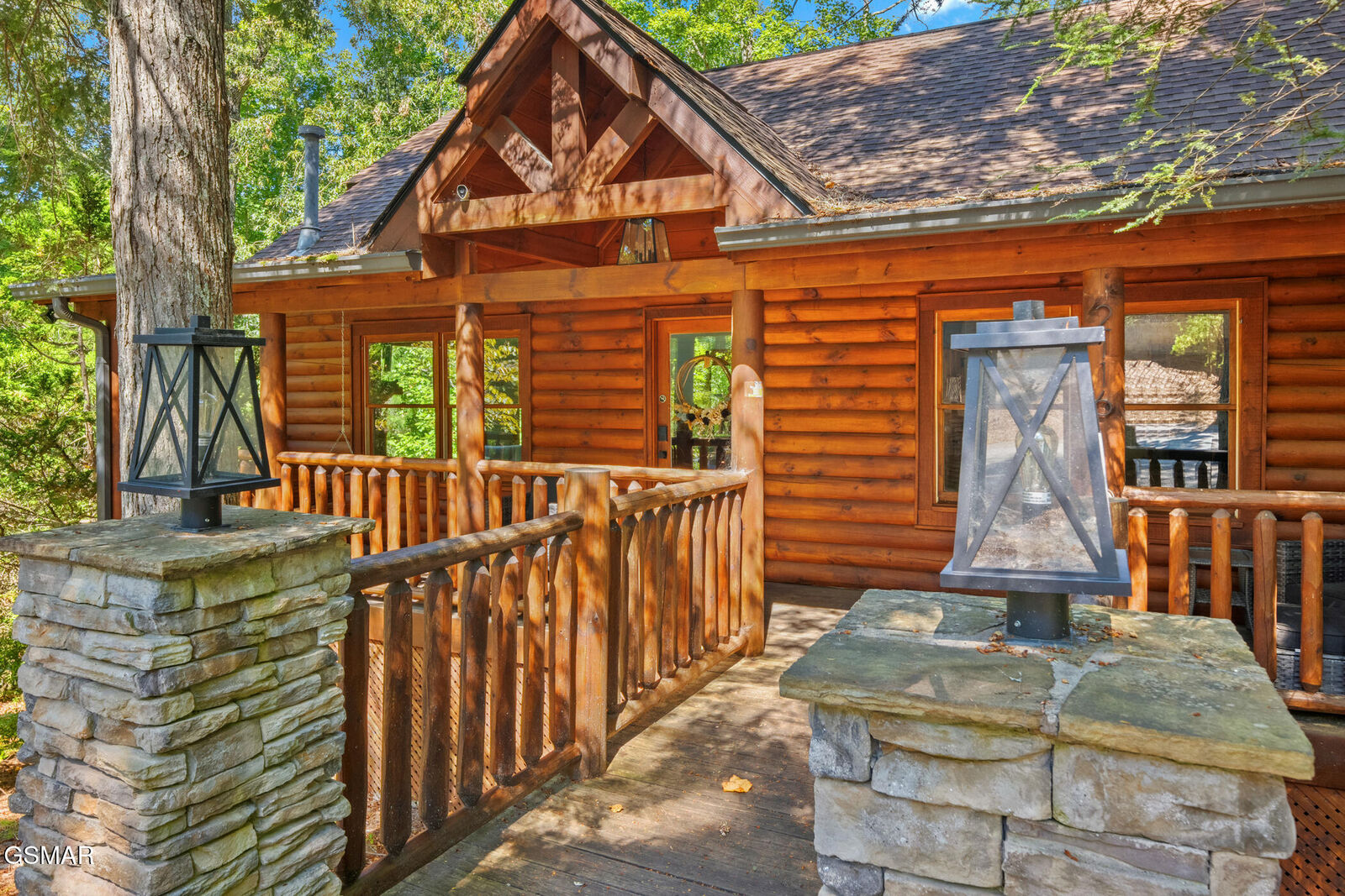 Property Photo:  2116 Double Oaks Way  TN 37862 