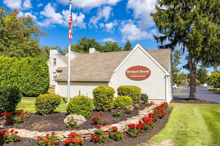Property Photo: 18 Orchard Brook Drive 18 CT 06109