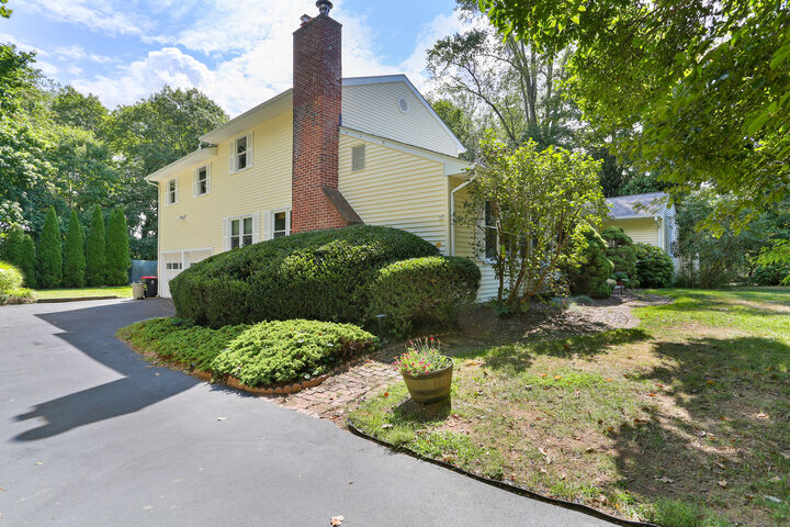 Property Photo:  3 Lancaster Drive  CT 06850 