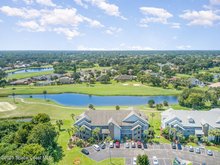 Property Photo: 565 Shadow Wood Lane FL 32780