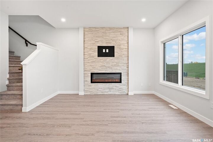 Property Photo: 519 Asokan Avenue SK S7V 1W1