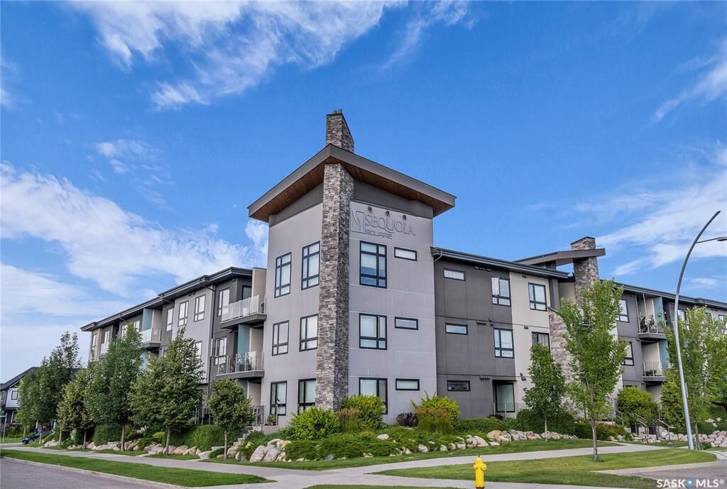Property Photo: 223 Evergreen Square 221 SK S7W 0W2