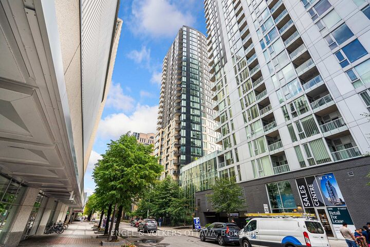 Property Photo: 40 Nepean Street 907 ON K2P 0X5
