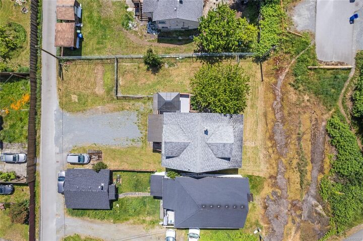 Property Photo:  19 View St  BC V9R 4N3 