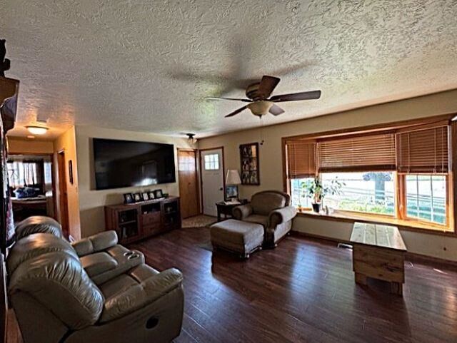 Property Photo:  314 8th St.  SD 57062 