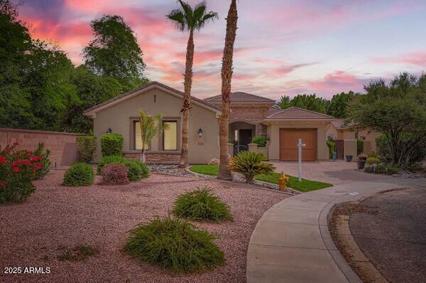 Property Photo: 4303 S Oregon Court AZ 85248