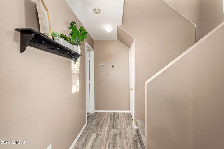 Property Photo: 1502 S Roadrunner Drive AZ 85296