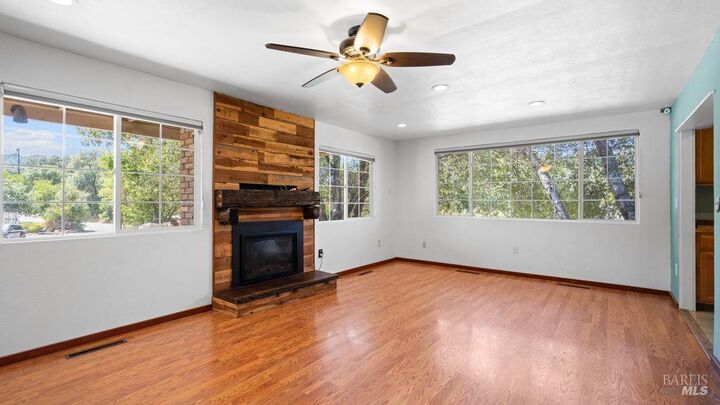 Property Photo: 40 El Rancho Drive CA 95425
