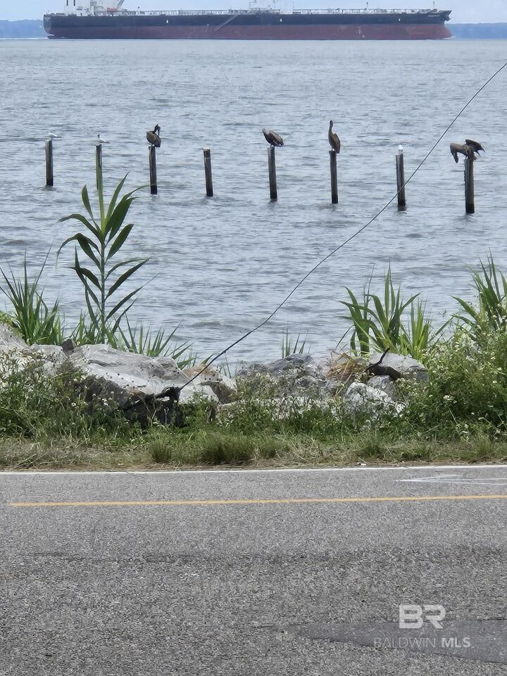 Property Photo: 3414 Bay Front Road AL 36605