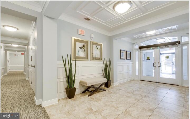 Property Photo: 20515 Little Creek Terrace 103 VA 20147