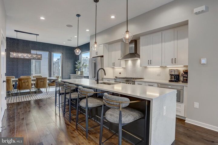 Property Photo:  3200 Parkview Walk  PA 19125 