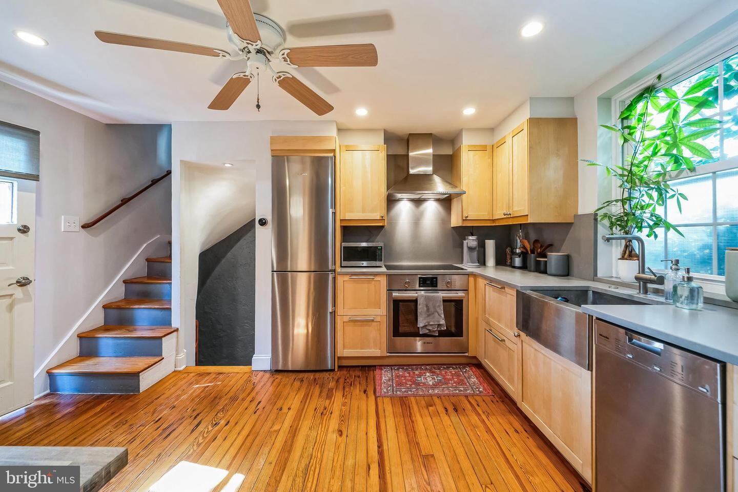 Property Photo: 1134 Waverly Street R 3 PA 19147