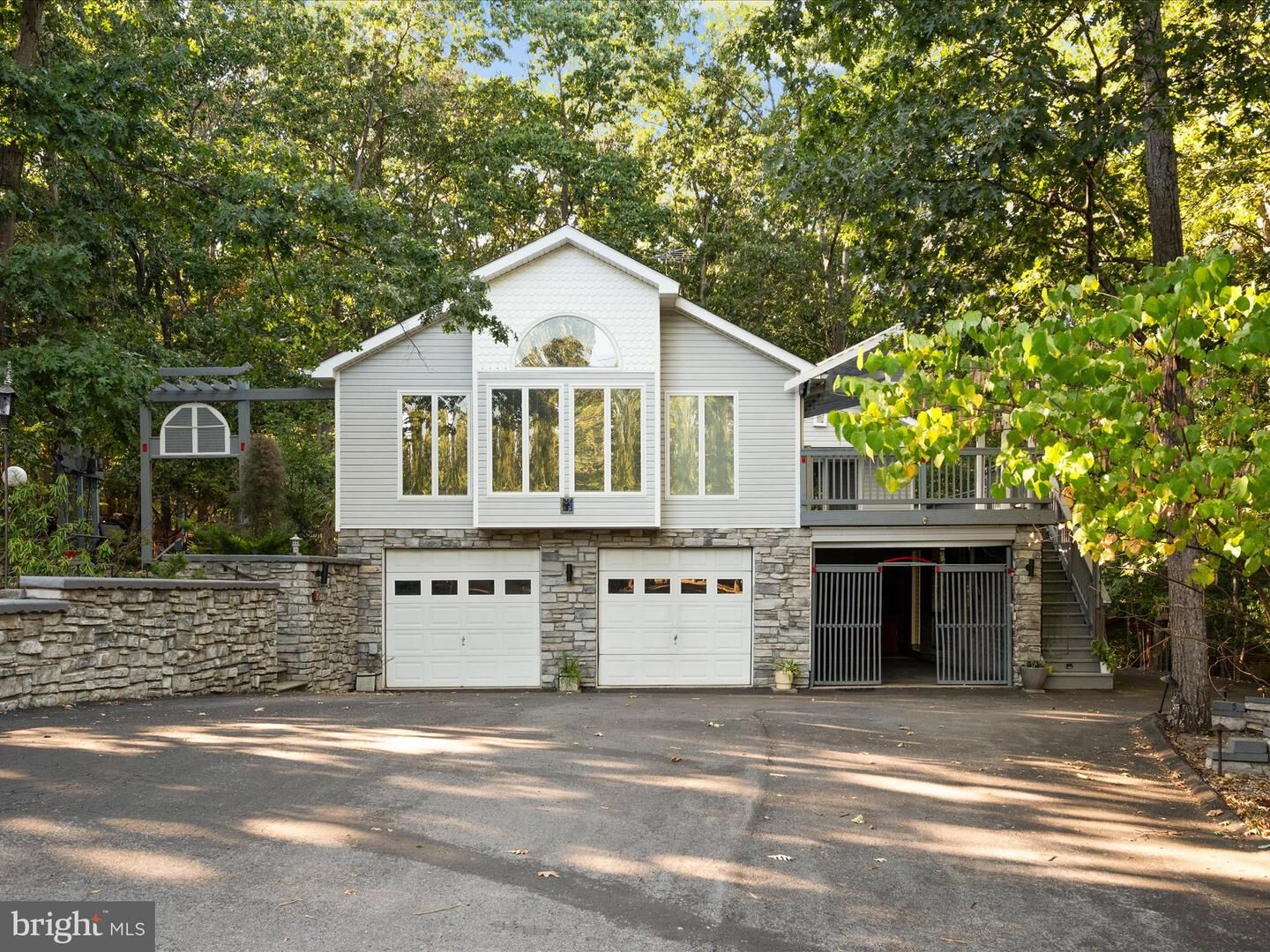 Property Photo:  102 Divot Place  VA 22625 