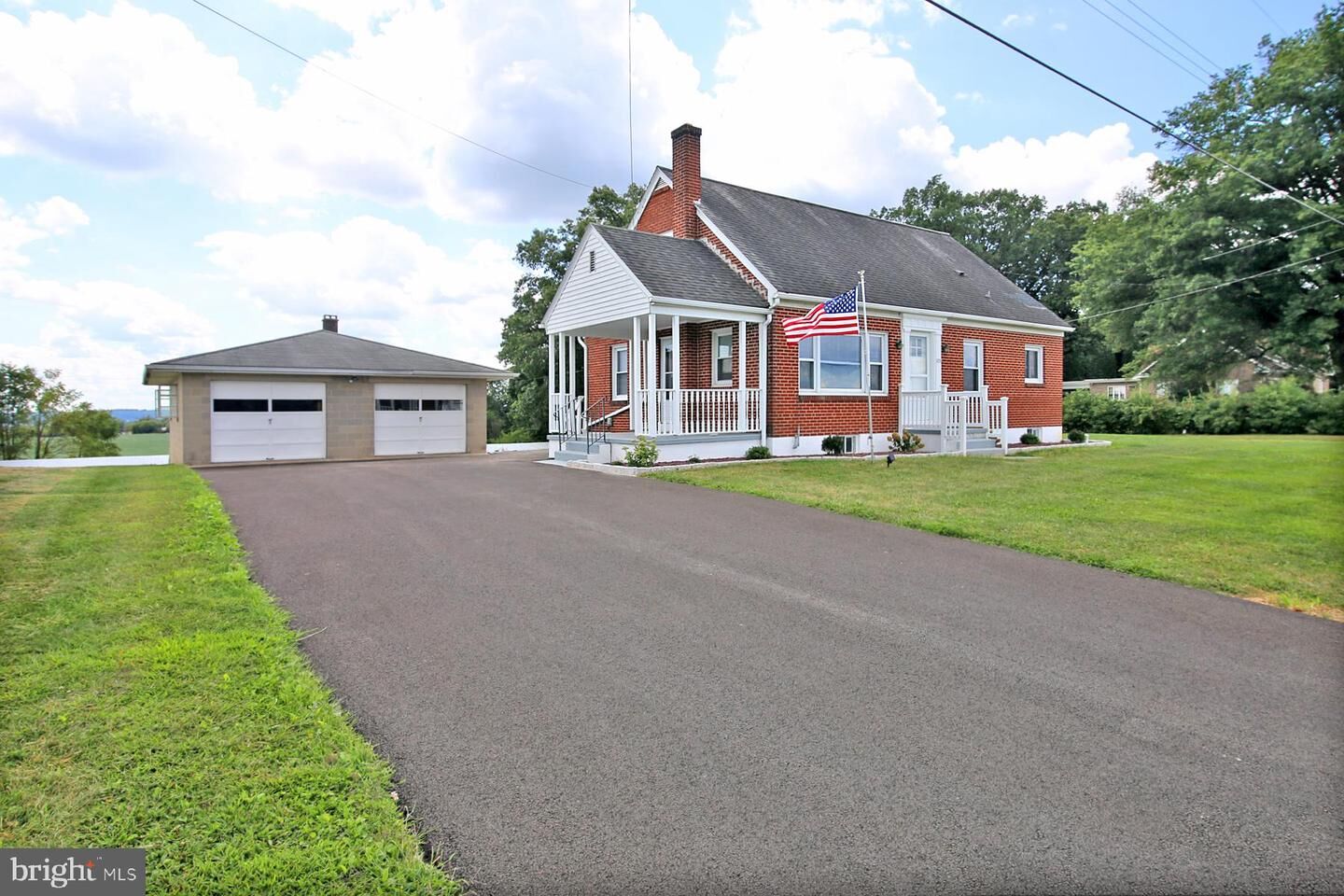 Property Photo: 303 W Main Street PA 17026