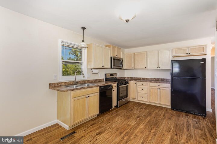 Property Photo: 7 Floyd Drive PA 17057