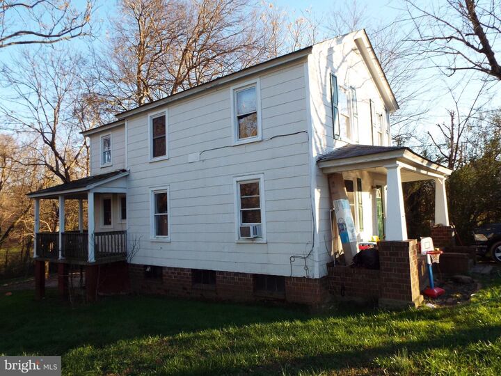 Property Photo: 117 South Street VA 23093