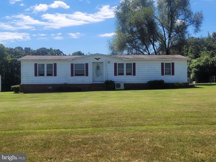 Property Photo: 6419 Courthouse Road VA 22551