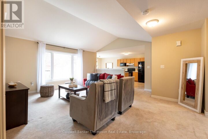 Property Photo:  28 Kirbys Way  ON P1H 2M5 