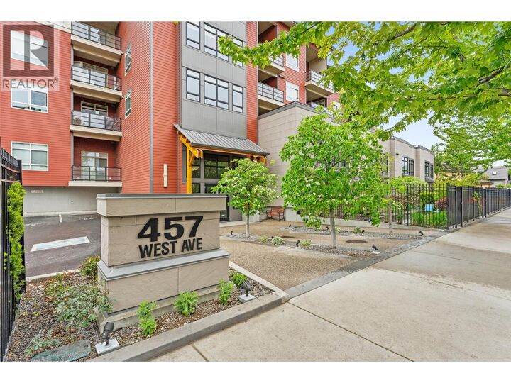 Property Photo:  457 West Avenue 111  BC V1Y 4Z3 