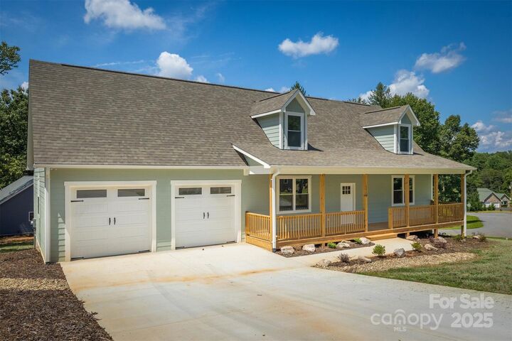Property Photo: 1710 Plantation Loop NC 28655