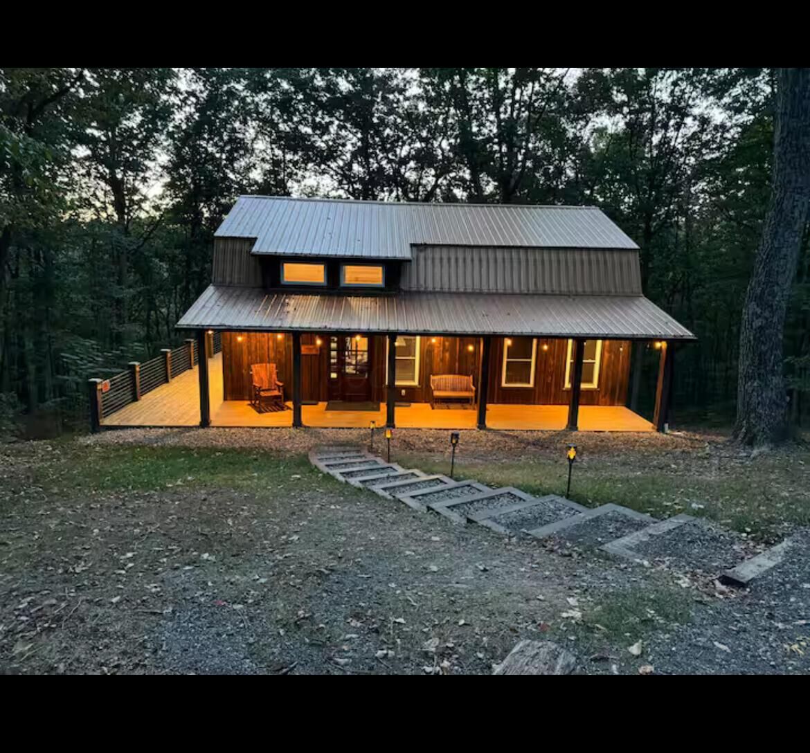 Property Photo: 12089 Cantwell Cliffs Road OH 43149