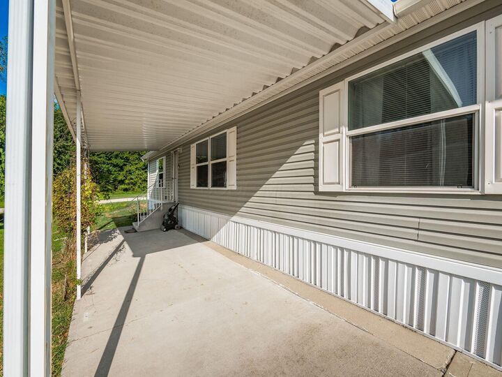 Property Photo:  201 Rona Boulevard  OH 43062 