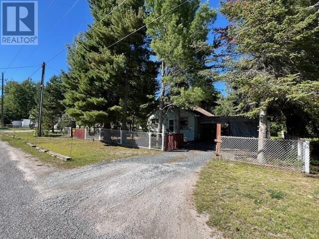 Property Photo: 166 Queen Street ON P8T 1B2