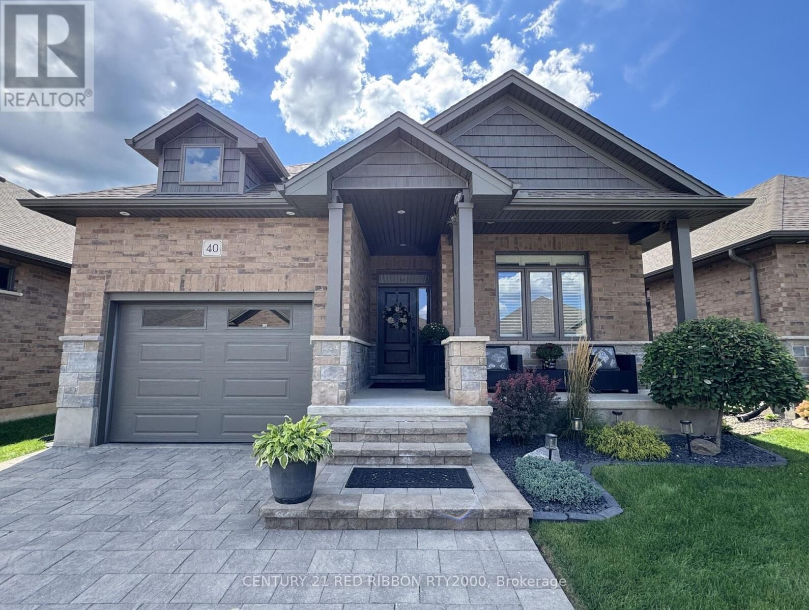 Property Photo:  159 Collins Way 40  ON N7G 0G8 