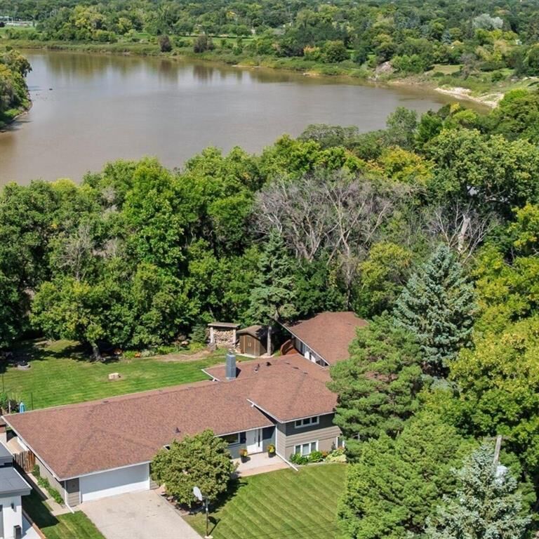 Property Photo: 15 Tod Drive MB R2M 1Y5