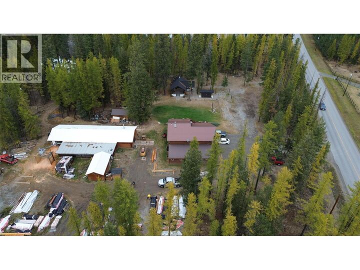 Property Photo: 1605 24th Avenue South BC V1C 6Y8