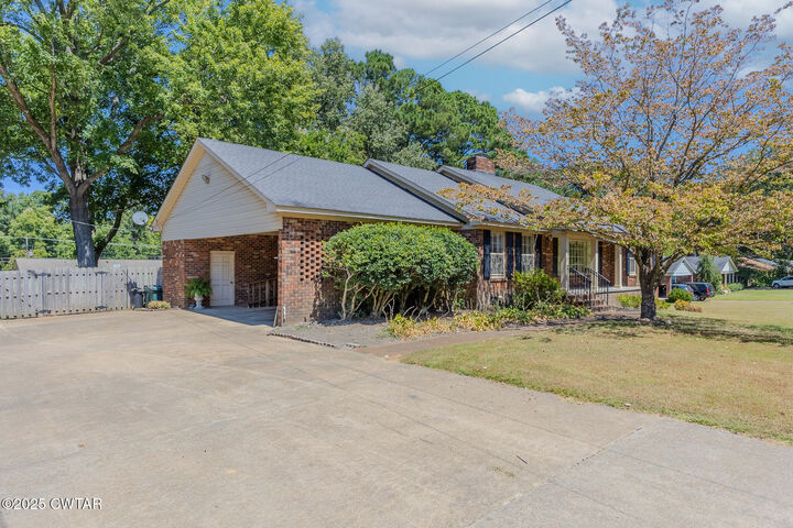 Property Photo:  733 Carlton Street  TN 38012 