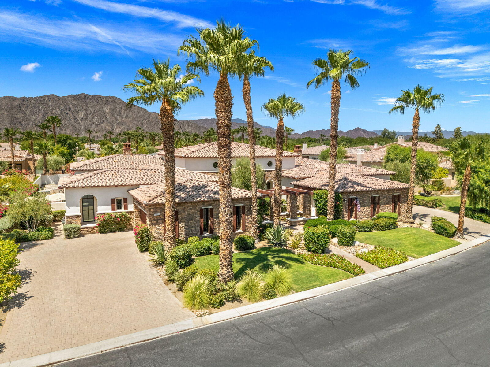 Property Photo: 54195 Alysheba Drive CA 92253