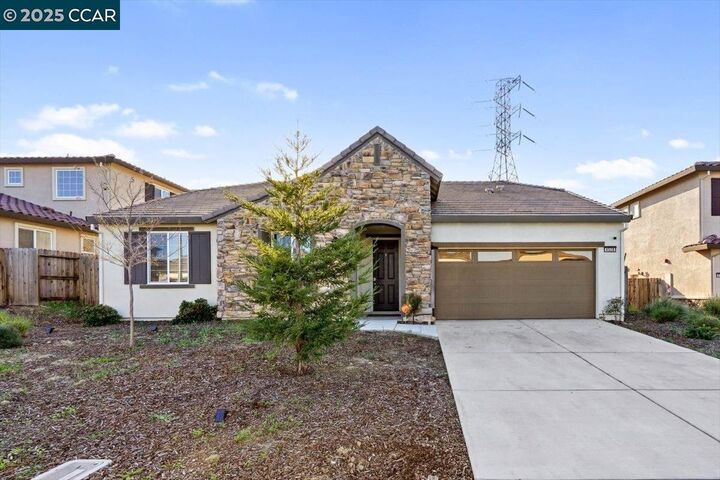 Property Photo: 4528 Benton St CA 94531
