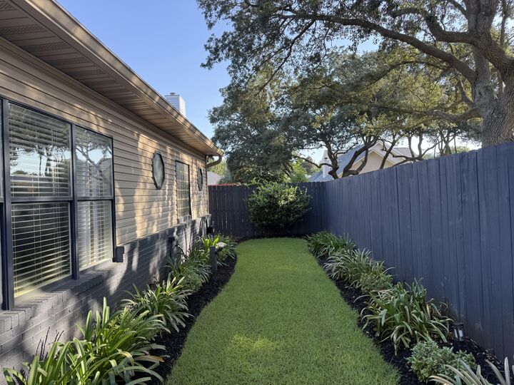 Property Photo: 865 Mande Court FL 32579