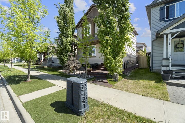 Property Photo: 1715 63 Street SW AB T6X 0S2