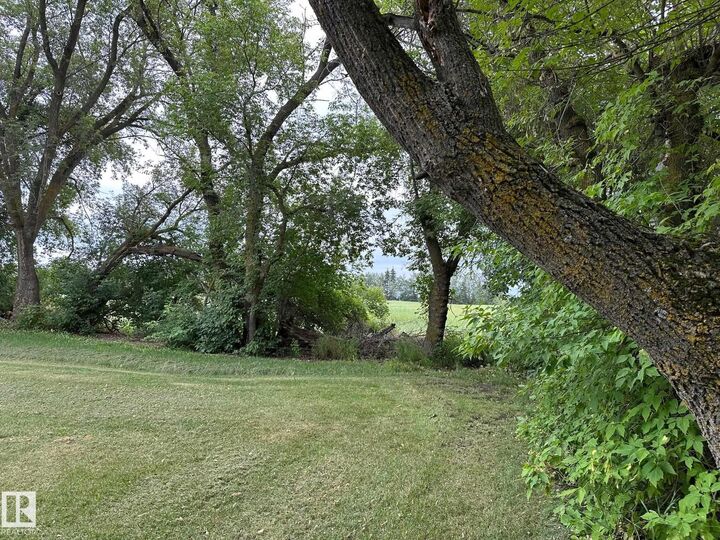 Property Photo:  60111 Range Road 183  AB T0A 3P0 