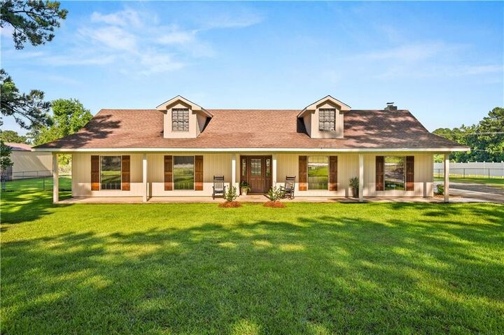 Property Photo:  110 Jay Von Drive  LA 71360 